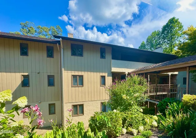 224-woodland-rd-302-gatlinburg-tn-37738/hzid_f261341f