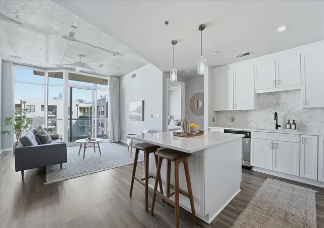 600-12th-avenue-s-640-nashville-tn-37203/hzid_5f9cf2c9