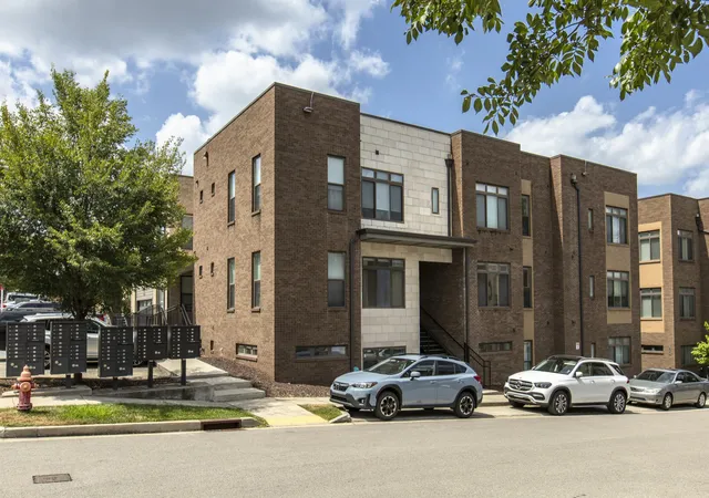 1609-marshall-holw-dr-203-nashville-tn-37203/hzid_ffd5226e