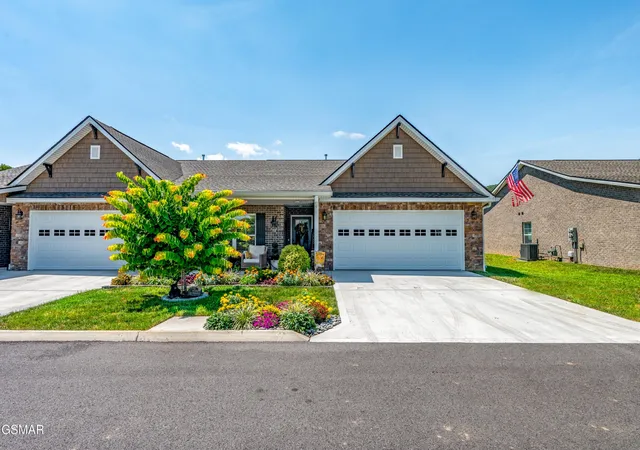 645-snowflower-cir-140-pigeon-forge-tn-37863/hzid_7c12b69b