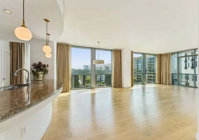 900-20th-avenue-s-714-nashville-tn-37212/hzid_c9e7a740