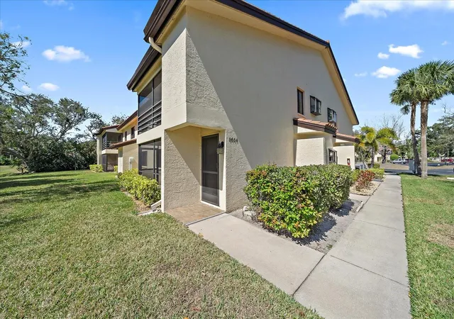 5654-gardens-dr-sarasota-fl-34243/hzid_7b5526a5