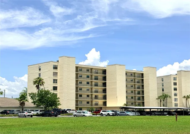 1000-cvs-cay-dr-4d-clearwater-fl-33760/hzid_db1f19f9
