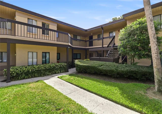 2685-sabal-springs-cir-105-clearwater-fl-33761/hzid_a21f12d9