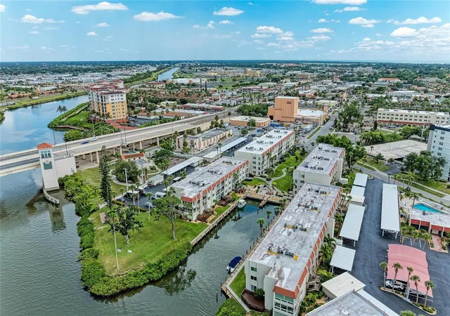 220-santa-maria-st-338-venice-fl-34285/hzid_13d10551