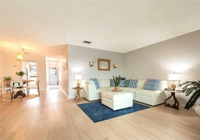 5925-shore-blvd-s-405-gulfport-fl-33707/hzid_d2fabc7d