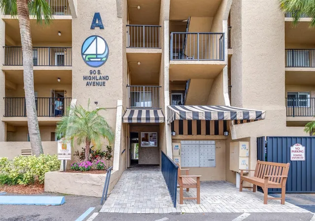 90-s-highland-ave-110-tarpon-springs-fl-34689/hzid_2c31a65e