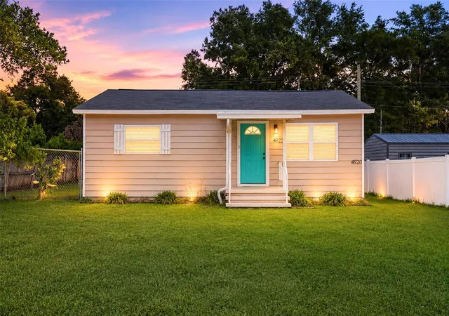4920-17th-street-zephyrhills-fl-33542/hzid_d9de47ea