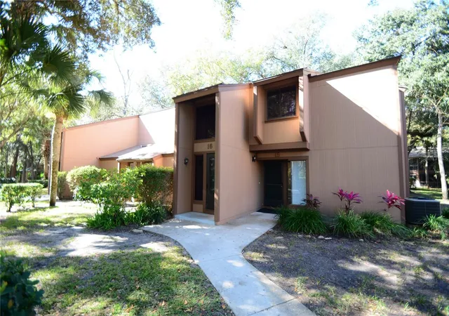 16-oakmont-ct-16-palm-coast-fl-32137/hzid_f358833d