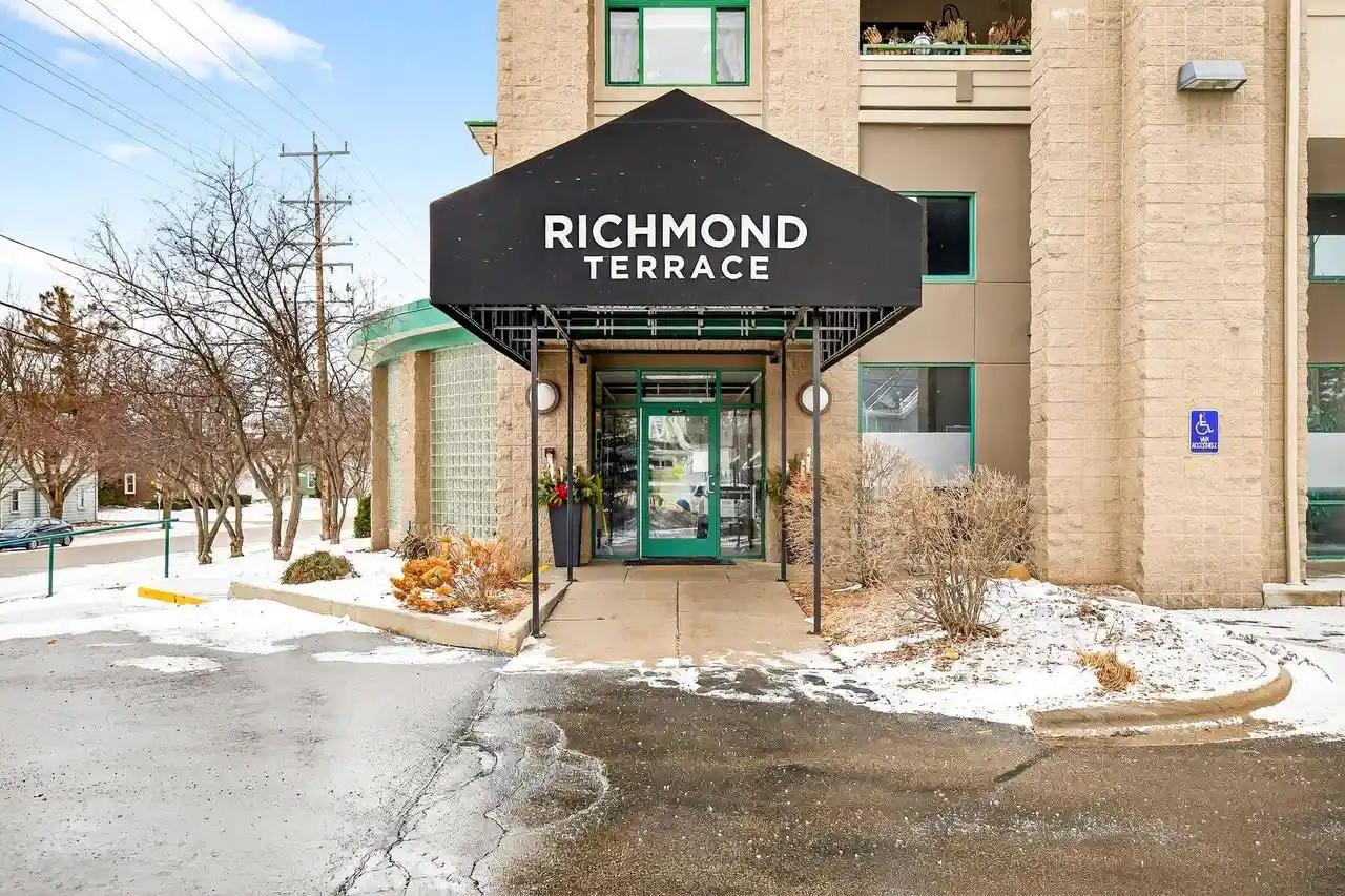 400-n-richmond-street-street-328-appleton-wi-54911/hzid_32ed883e