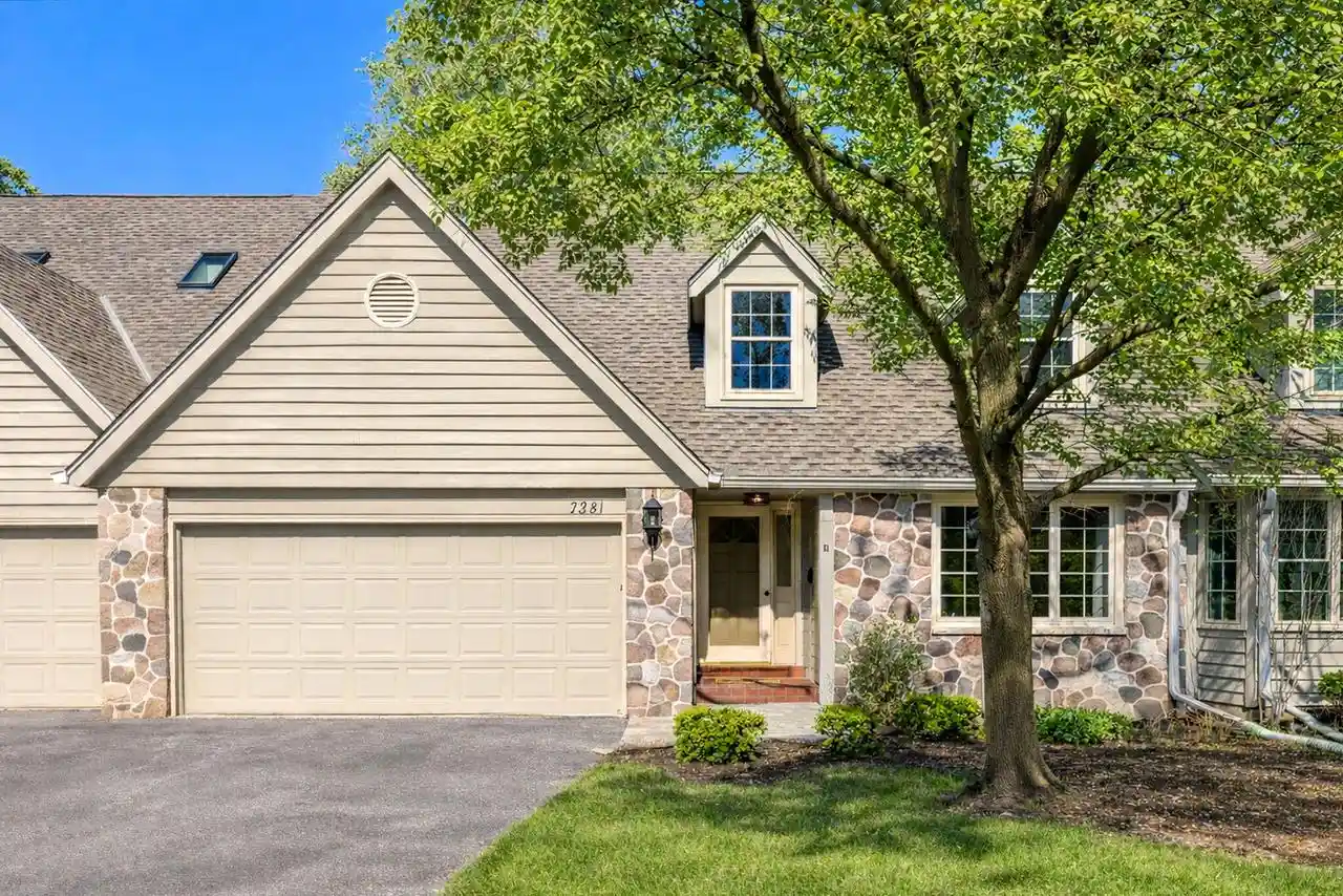 738-elm-grove-road-road-elm-grove-wi-53122/hzid_06d748df