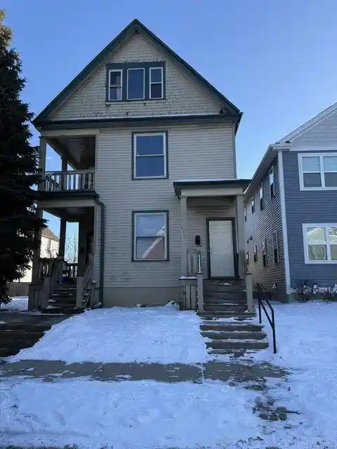 2523-w-garfield-avenue-avenue-2525-milwaukee-wi-53205/hzid_62f1d3e9