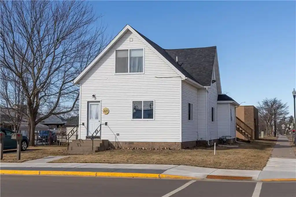 221-miner-avenue-avenue-1-2-ladysmith-wi-54848/hzid_181313c6