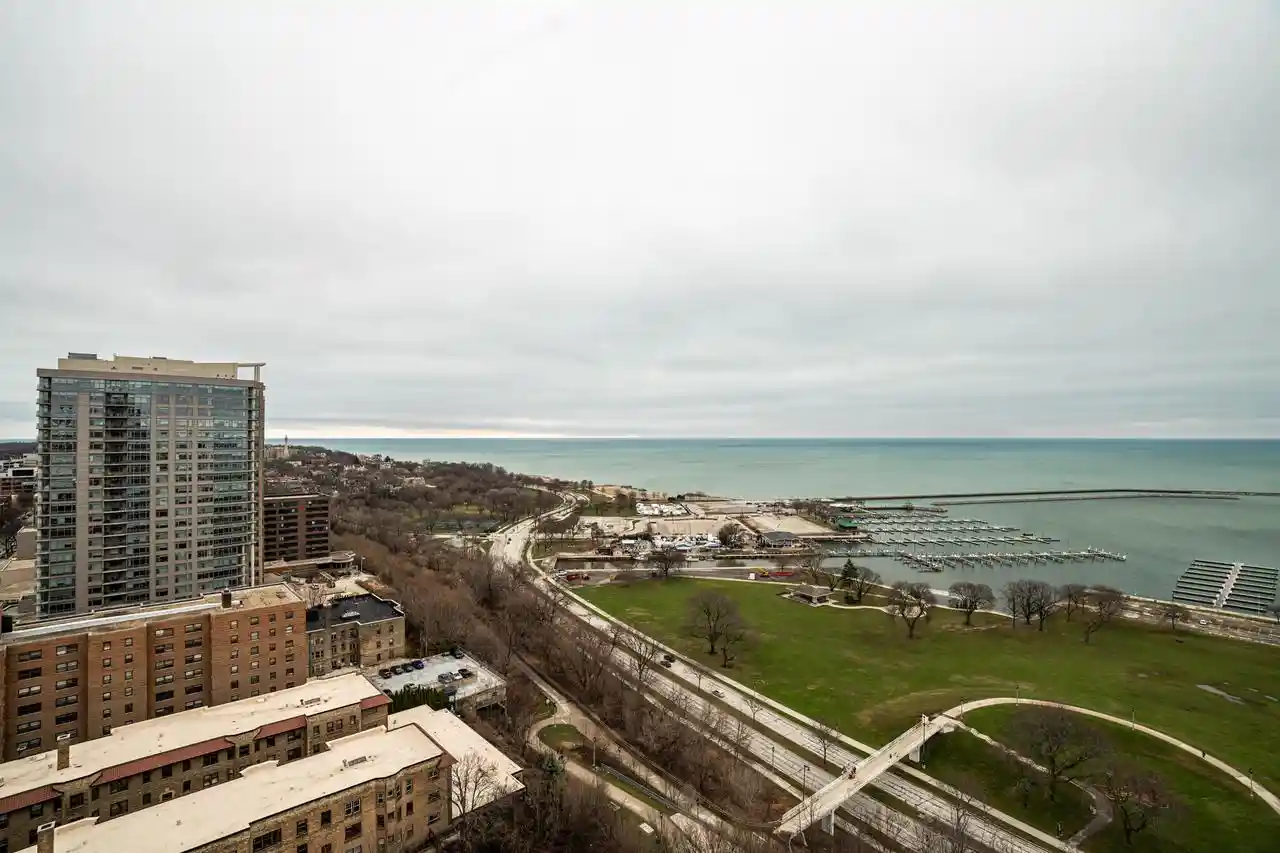 1660-n-prospect-avenue-avenue-2201-milwaukee-wi-53202/hzid_a5cdcb48