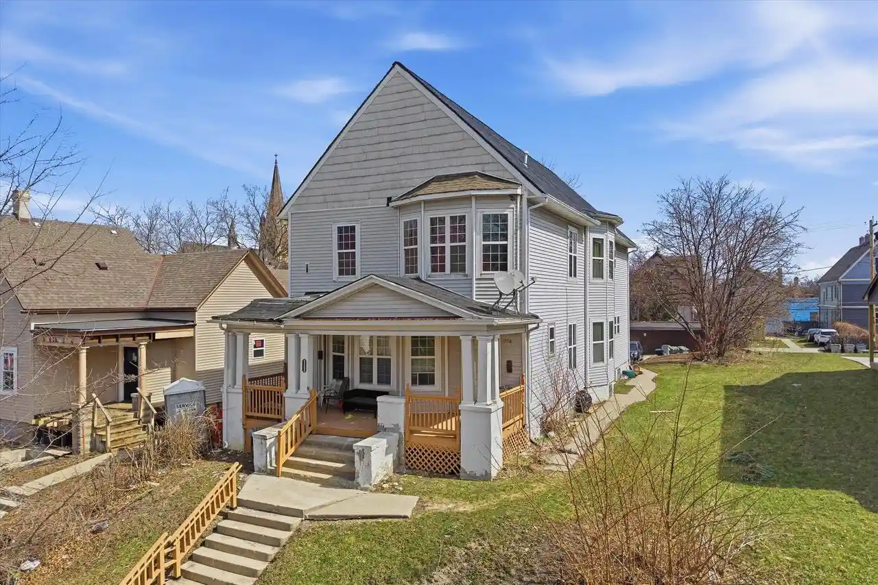 2338-n-dr-william-finlayson-street-street-2340-milwaukee-wi-53212/hzid_08dc90e1