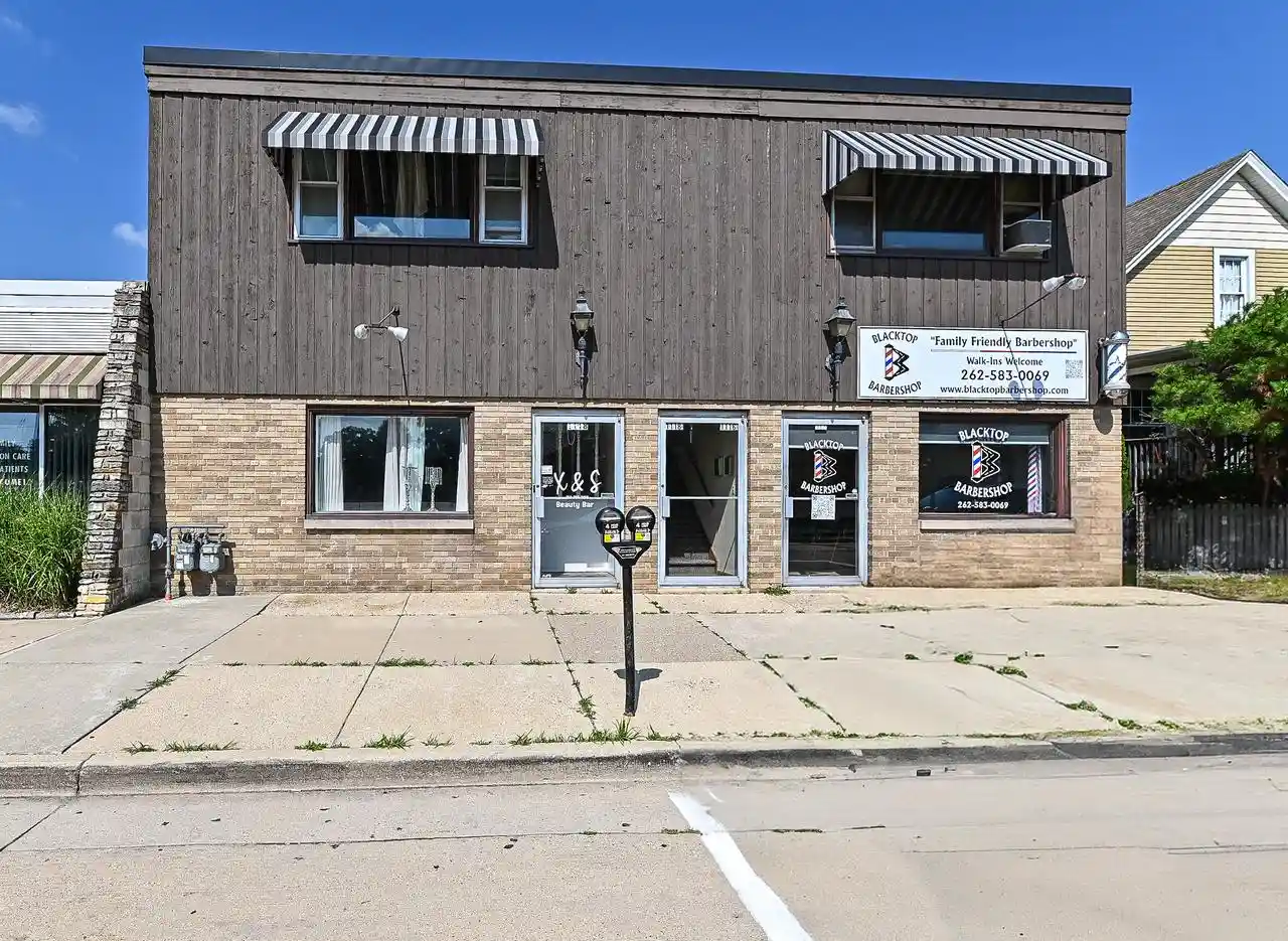 1116-grove-avenue-avenue-1118-racine-wi-53405/hzid_3b6ee4e2