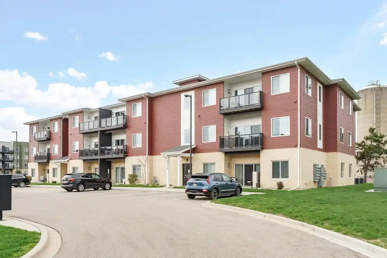 4910-innovation-dr-dr-308-deforest-wi-53532/hzid_ade9d2b1