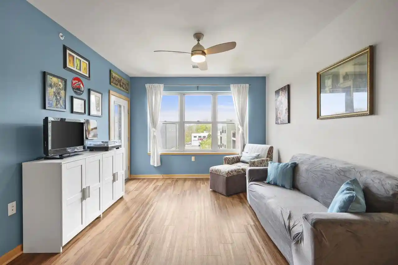 107-sutherland-court-court-323-madison-wi-53704/hzid_c7f705ed
