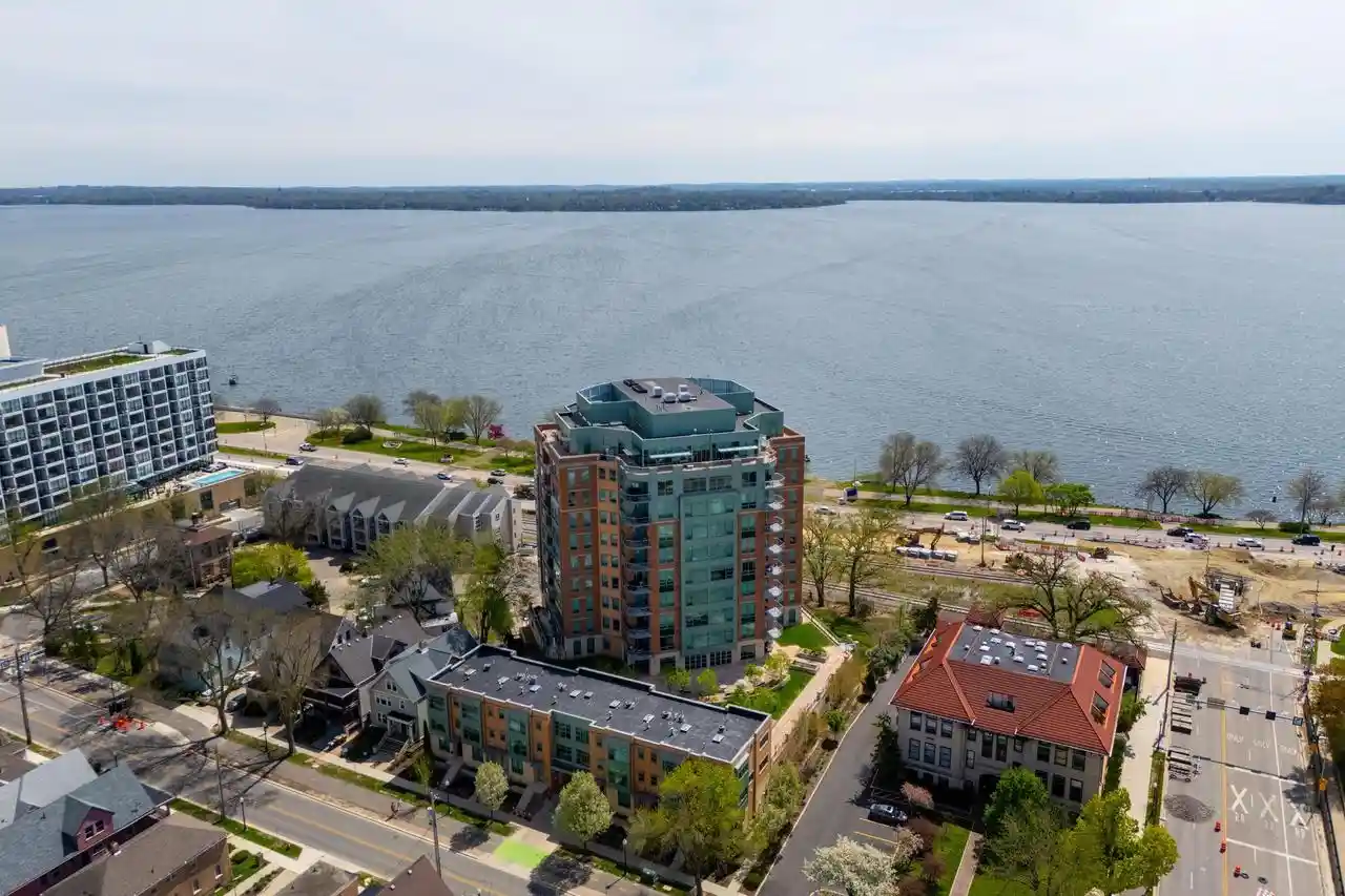 350-s-hamilton-street-street-1001-madison-wi-53703/hzid_b79fcfe7