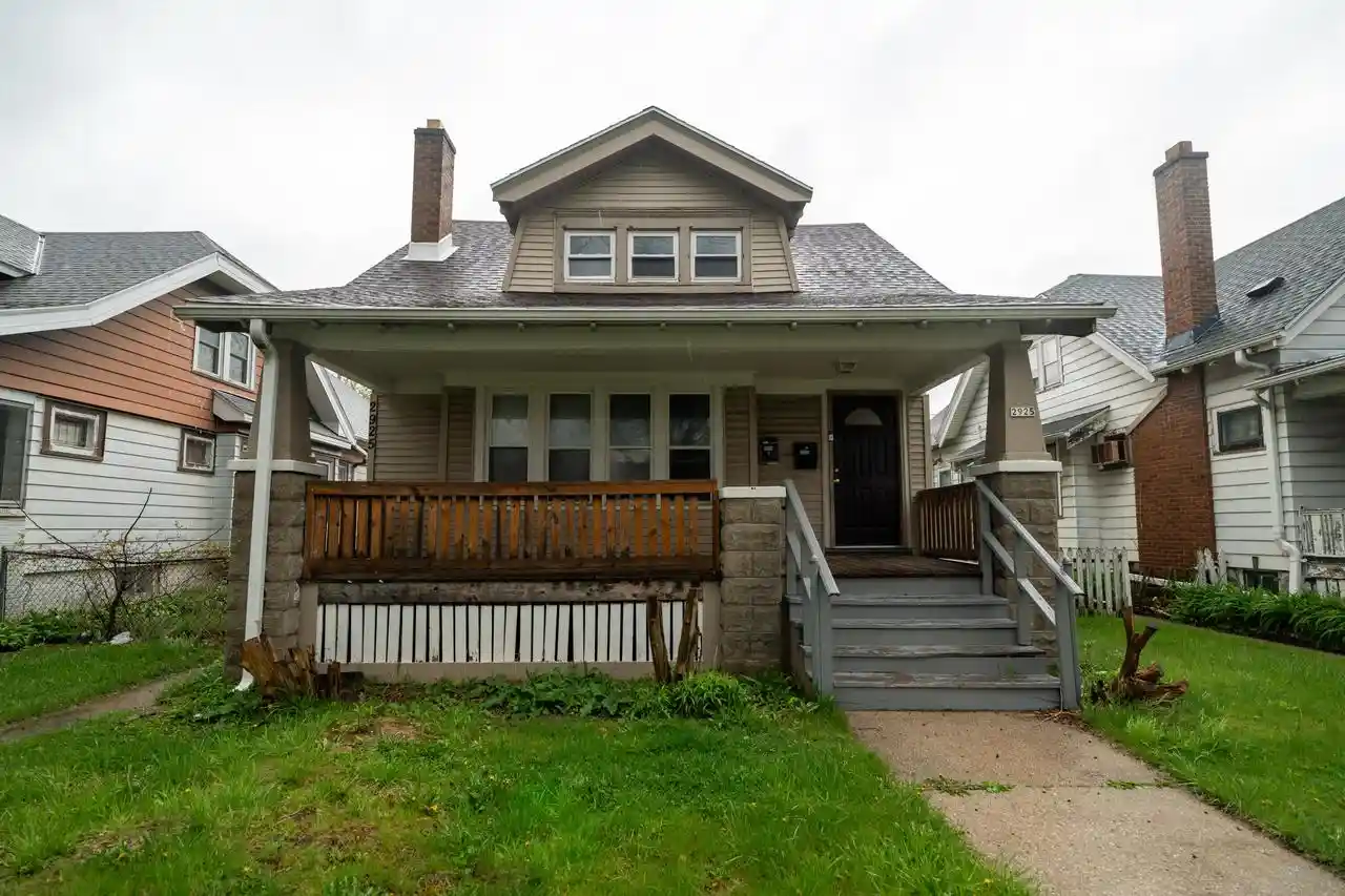 2925-n-38th-street-street-2925a-milwaukee-wi-53210/hzid_7d1e0343