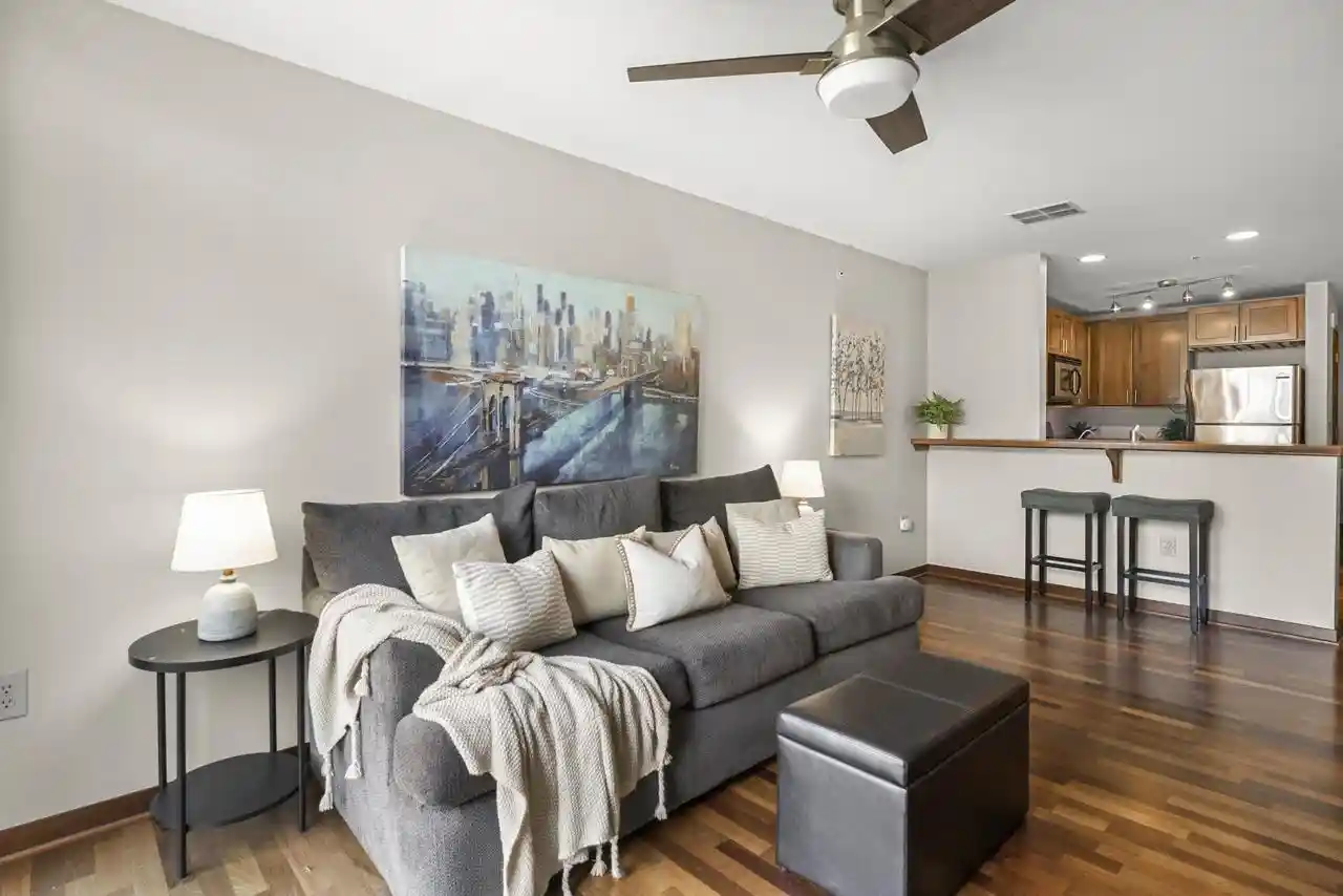 333-w-mifflin-street-street-3160-madison-wi-53703/hzid_c41b76fa