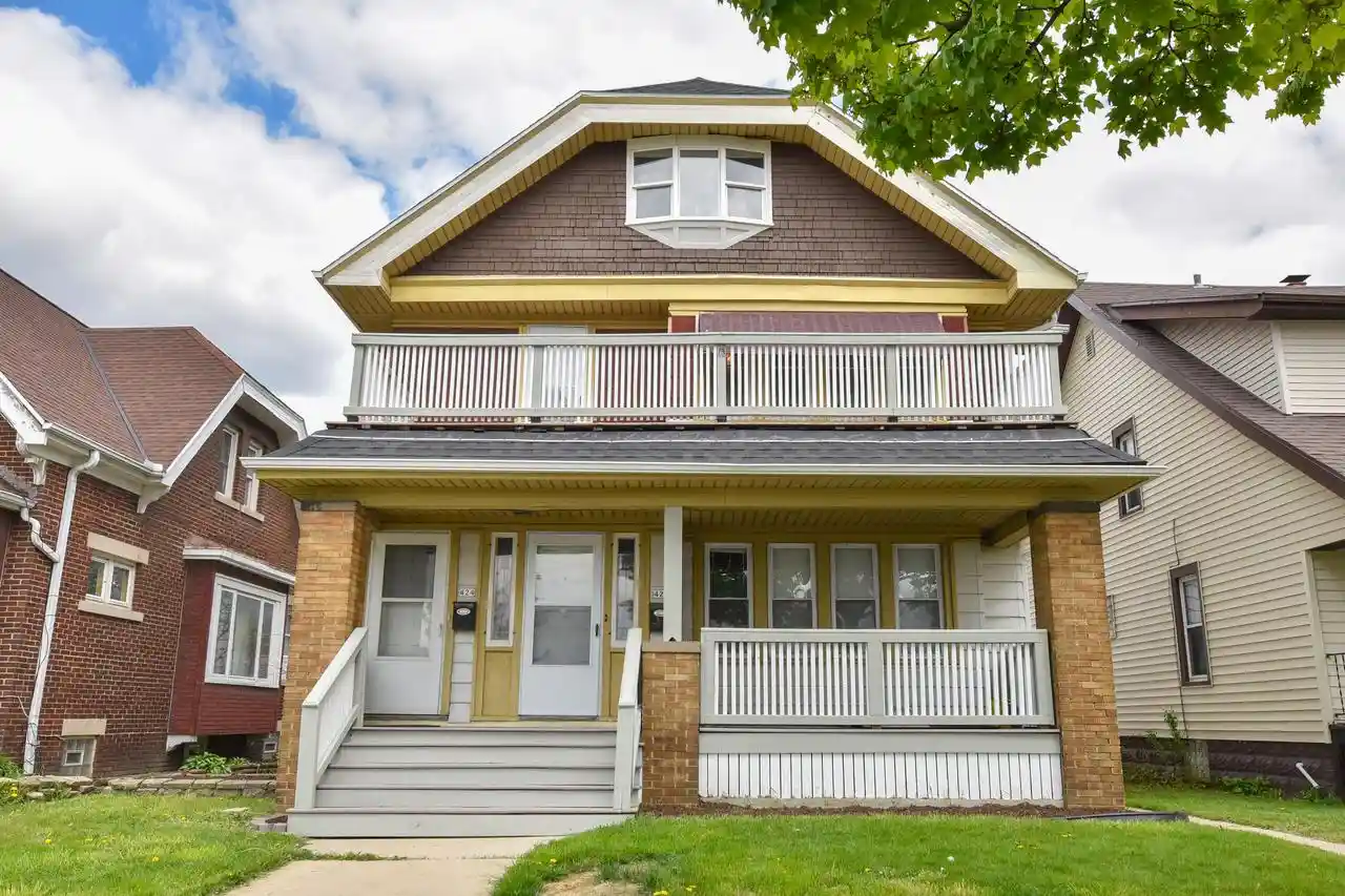 422-w-harrison-avenue-avenue-424-milwaukee-wi-53207/hzid_9c8395b4