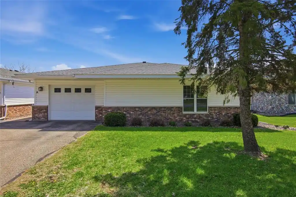 926-tainter-street-street-a-menomonie-wi-54751/hzid_dbc9d4e3