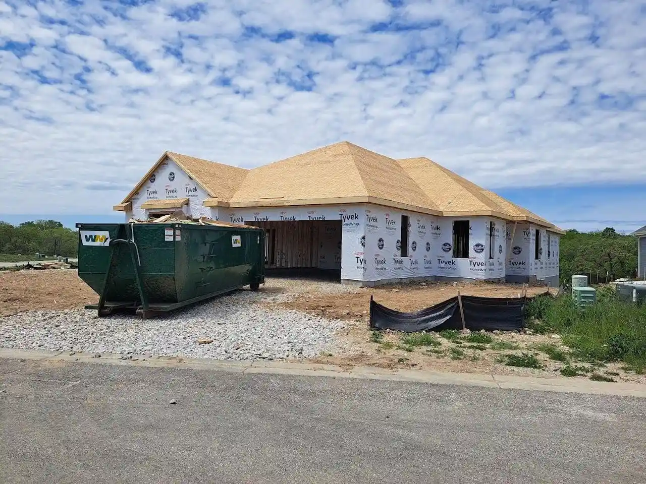 2102-bluestem-dr-dr-12-02-waukesha-wi-53188/hzid_eef83a0f