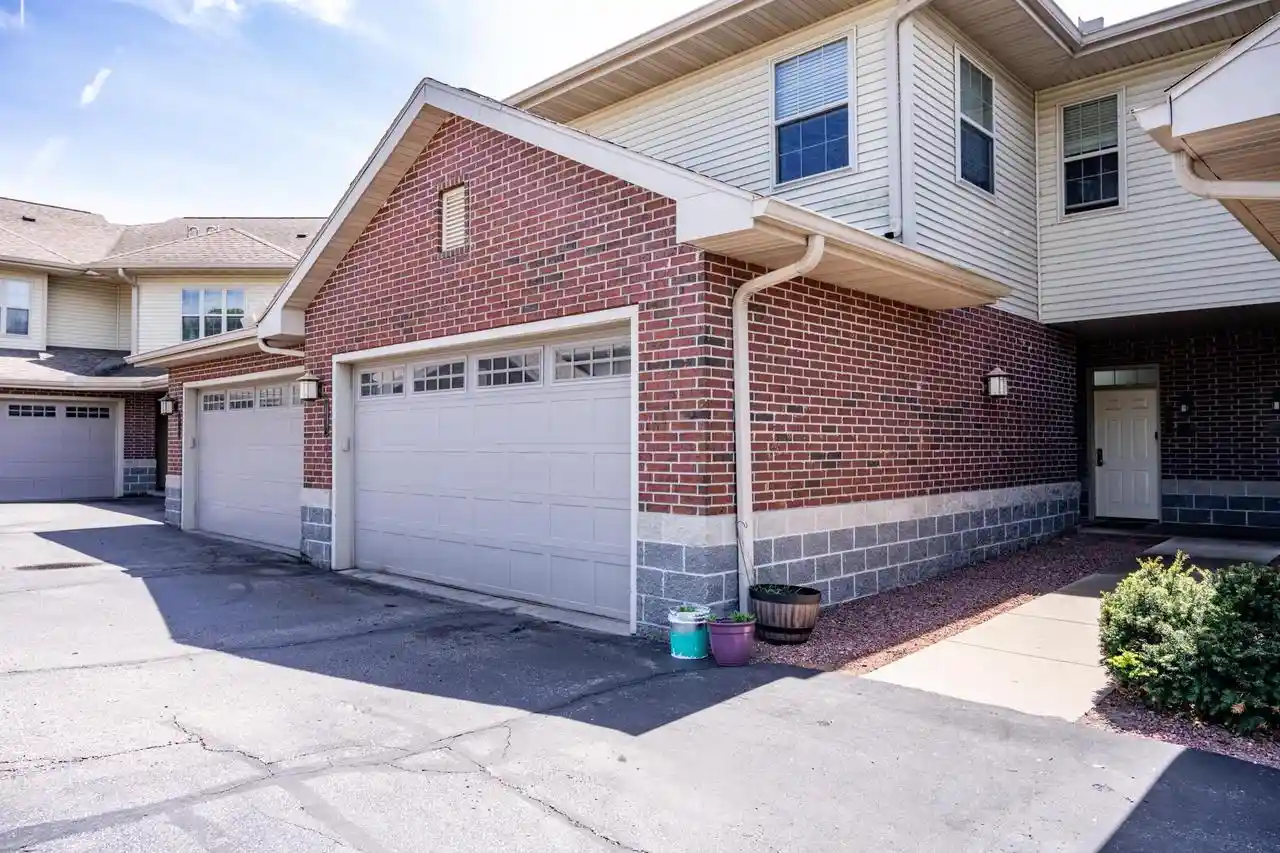 670-e-lake-avenue-avenue-203-wisconsin-dells-wi-53965/hzid_e68c4f7b