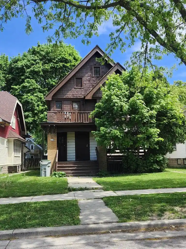 2754-n-49th-street-street-2756-milwaukee-wi-53210/hzid_a631b795