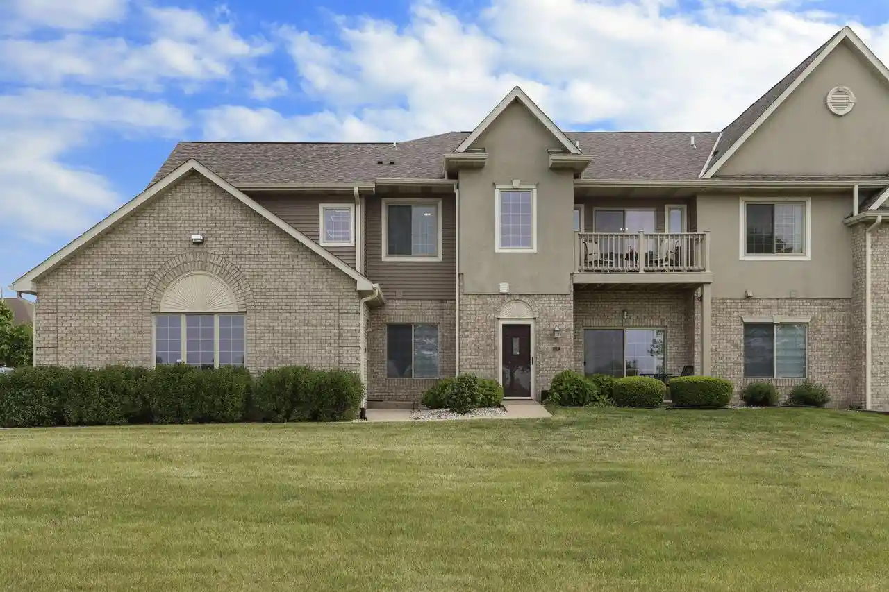 6834-53rd-street-street-37-kenosha-wi-53144/hzid_c4991952