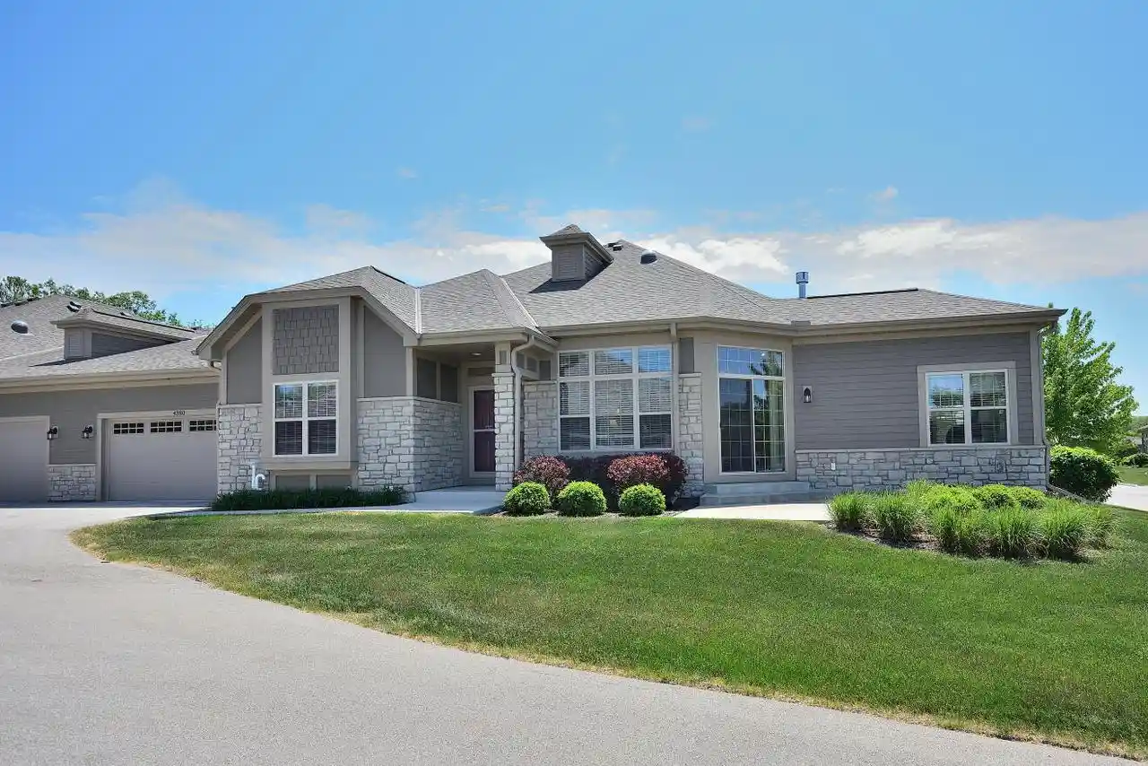4380-nighthawk-trail-trail-brookfield-wi-53005/hzid_bb31fc34