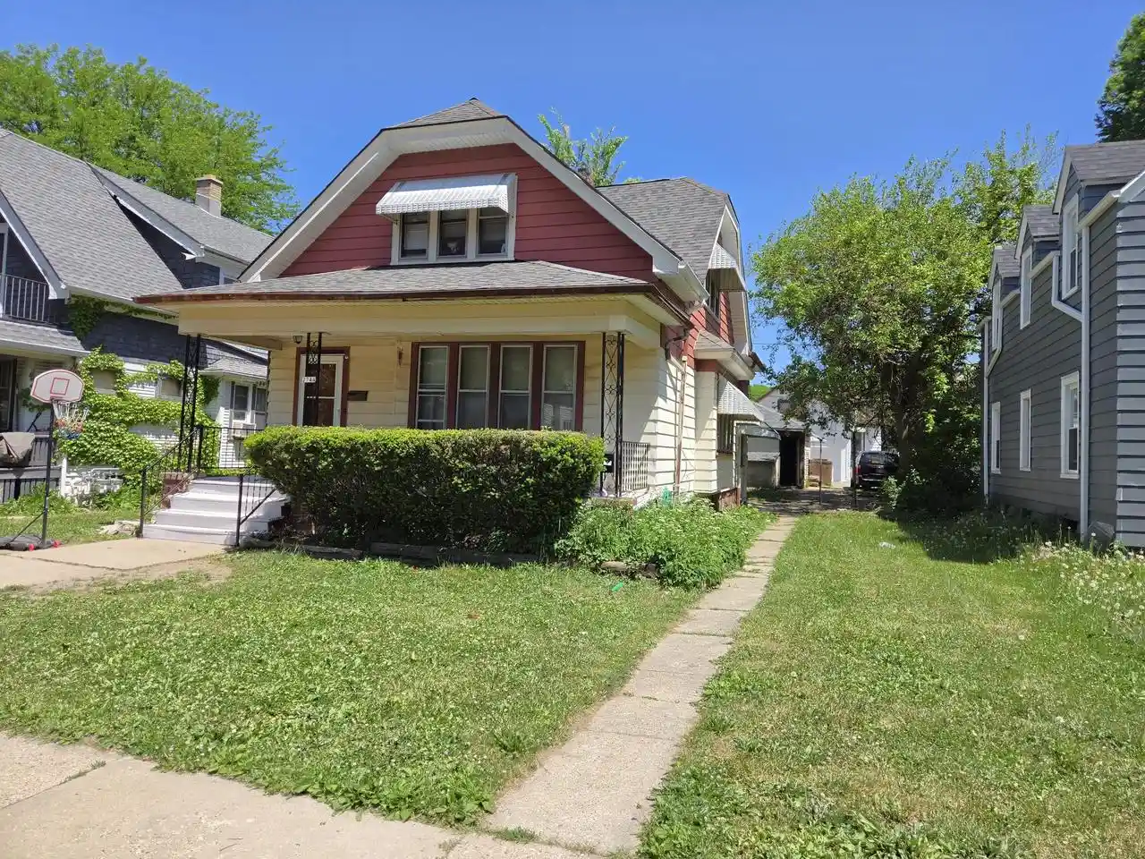 2744-n-52nd-street-street-2744-a-milwaukee-wi-53210/hzid_95bbe7c9