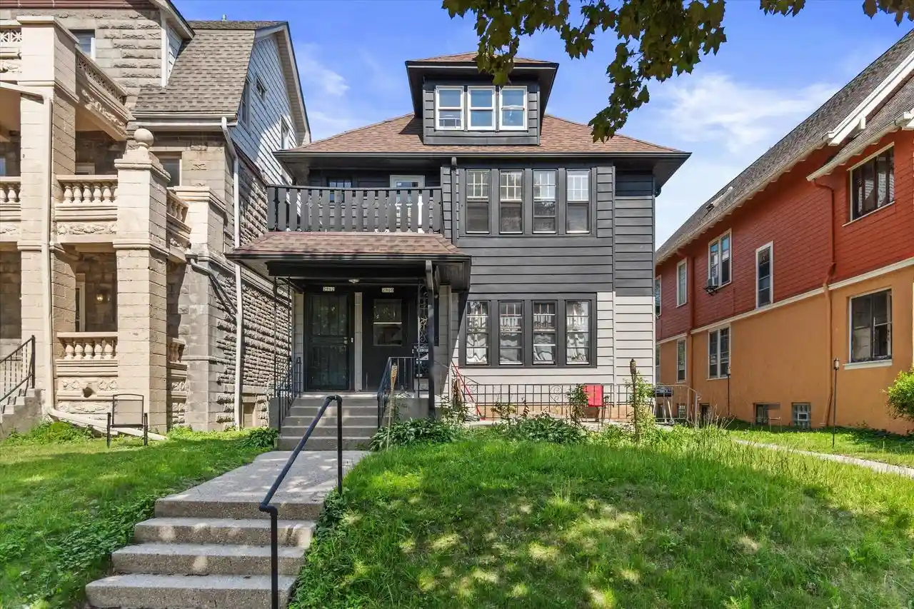 2960-n-maryland-avenue-avenue-2962-milwaukee-wi-53211/hzid_4dbaa125