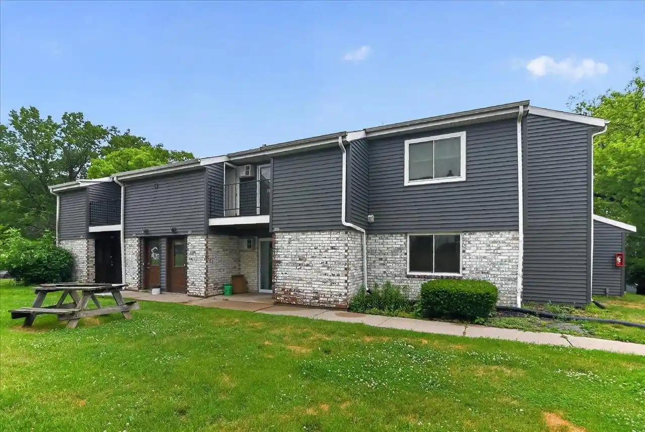 503-whispering-pines-way-way-503-fitchburg-wi-53713/hzid_67d45d50