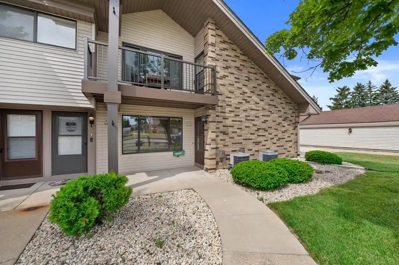 w176n9763-rivercrest-dr-dr-germantown-wi-53022/hzid_ea3e6782