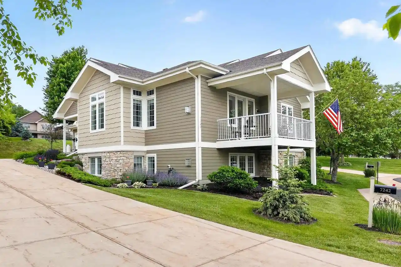 7242-lily-lane-lane-middleton-wi-53562/hzid_64e8e39f