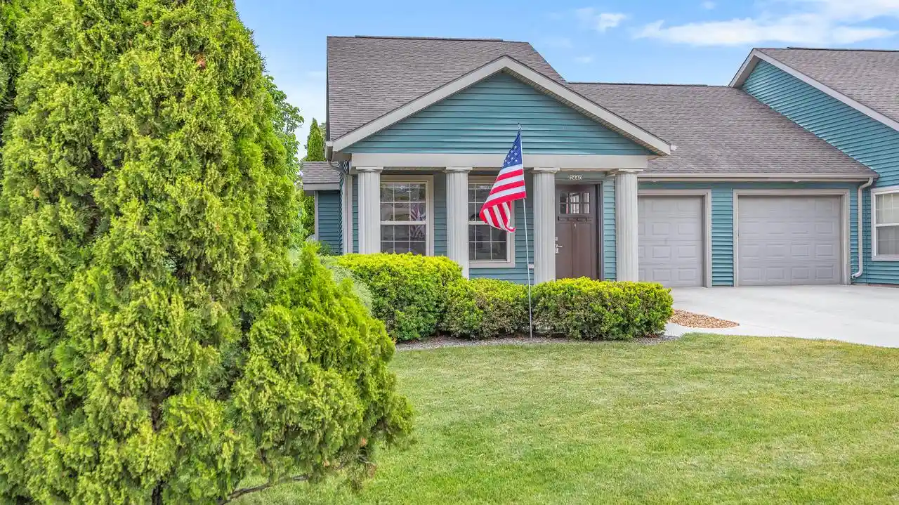 2440-carmen-avenue-avenue-sheboygan-wi-53081/hzid_1b214aea