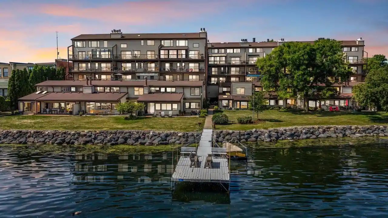 404-s-blount-street-street-308-madison-wi-53703/hzid_b677f3a3