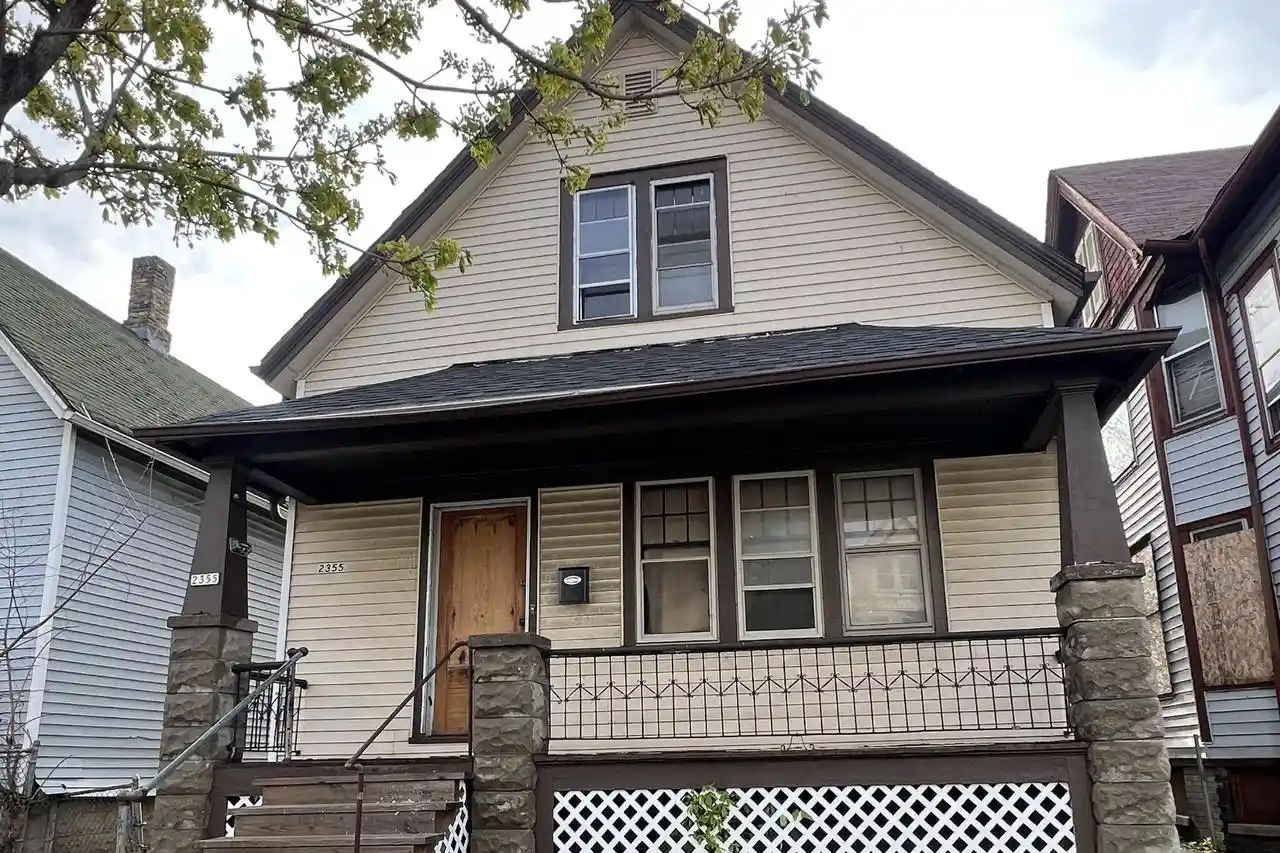2355-n-20th-street-street-2355a-milwaukee-wi-53206/hzid_2e9b6db5