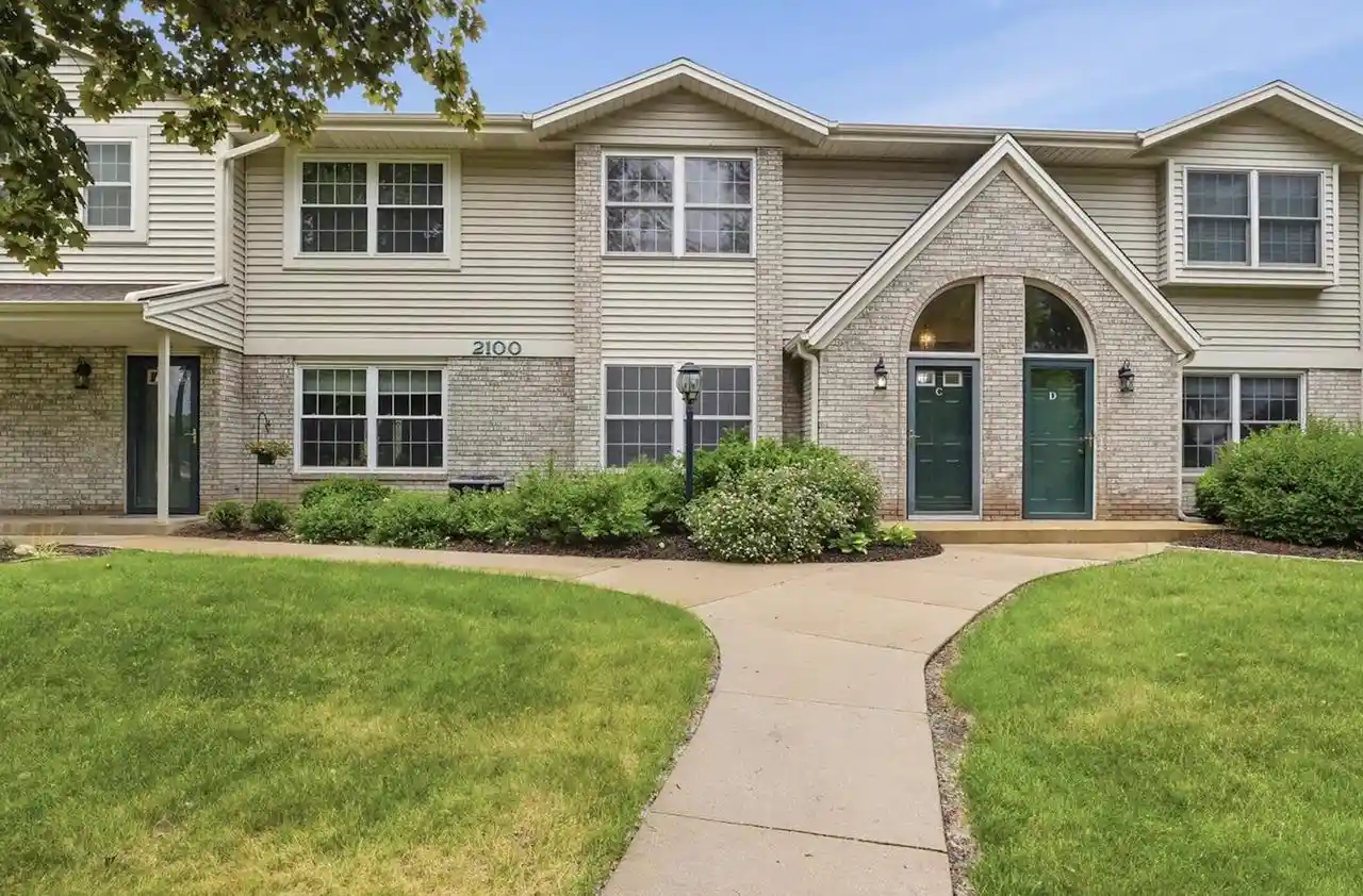 2100-miller-street-street-c-west-bend-wi-53095/hzid_2a0cbfb3