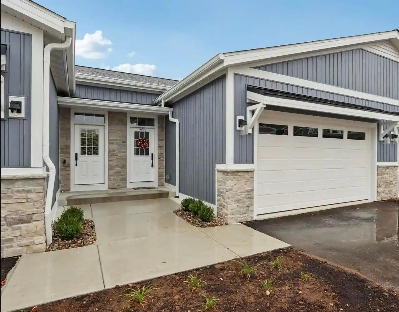 405-falcon-ridge-dr-dr-18-burlington-wi-53105/hzid_a79af4b3