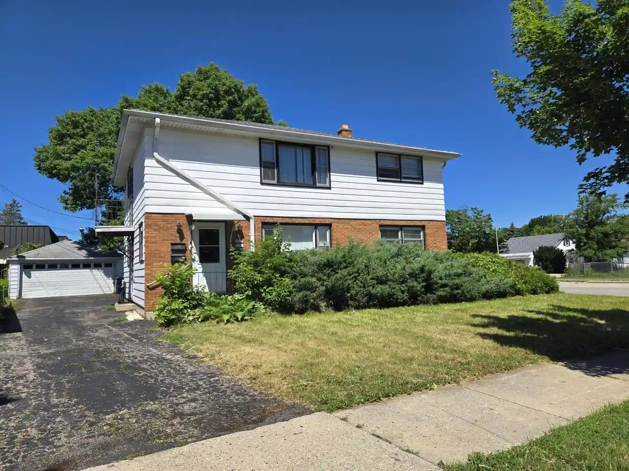 3971-n-98th-street-street-3973-milwaukee-wi-53222/hzid_9f89040d