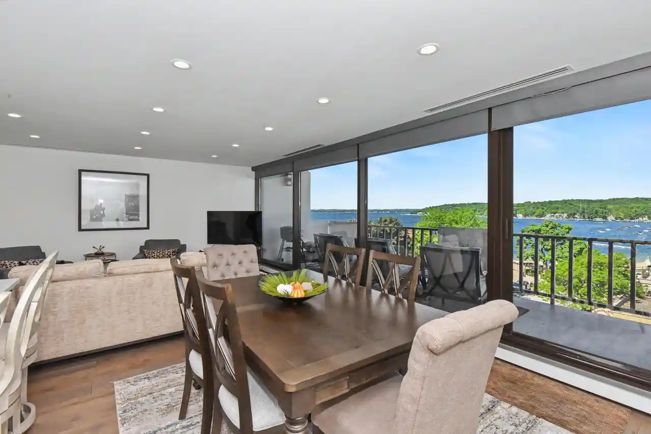 101-broad-street-street-502-lake-geneva-wi-53147/hzid_95ec0a4e