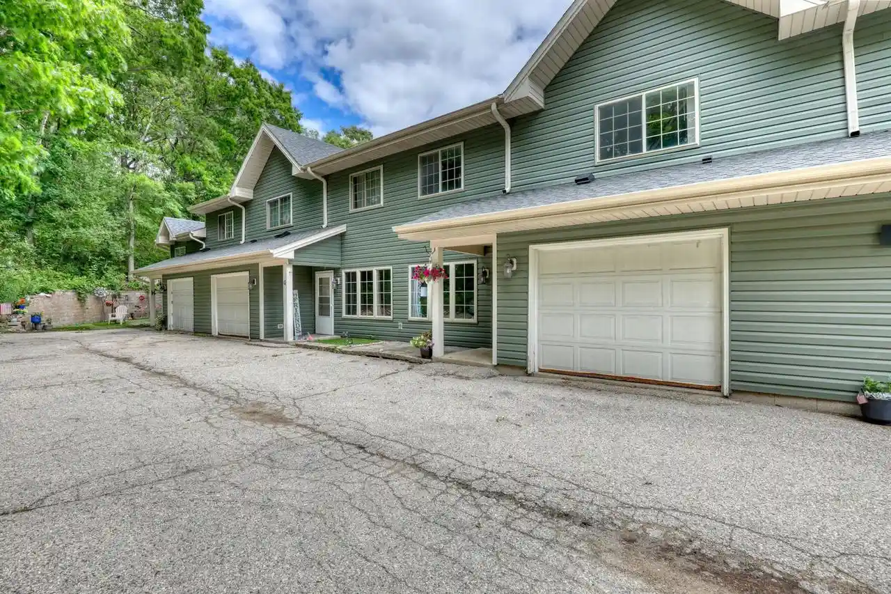 200-james-street-street-f-slinger-wi-53086/hzid_46bab4cc