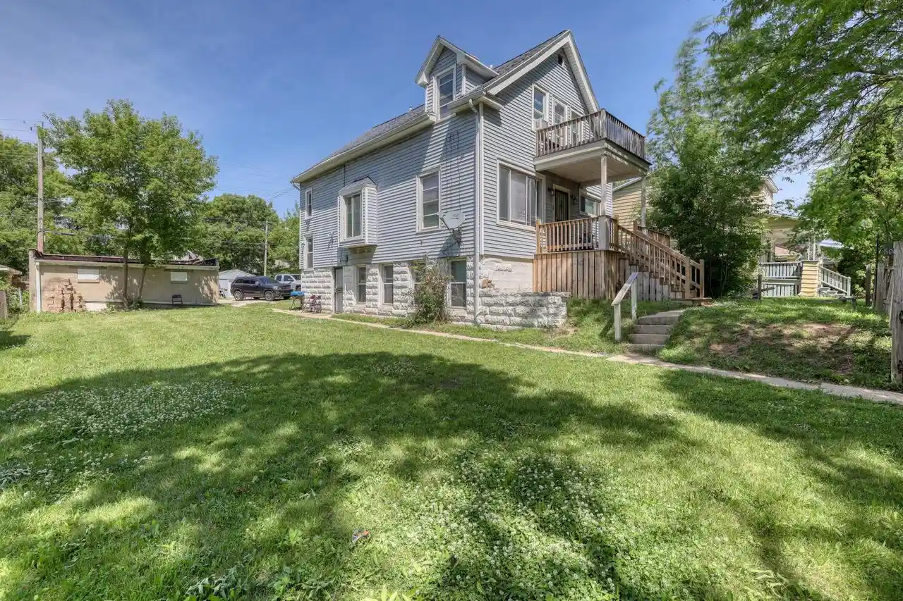 5009-n-38th-street-street-5009a-milwaukee-wi-53209/hzid_4ae0e44c
