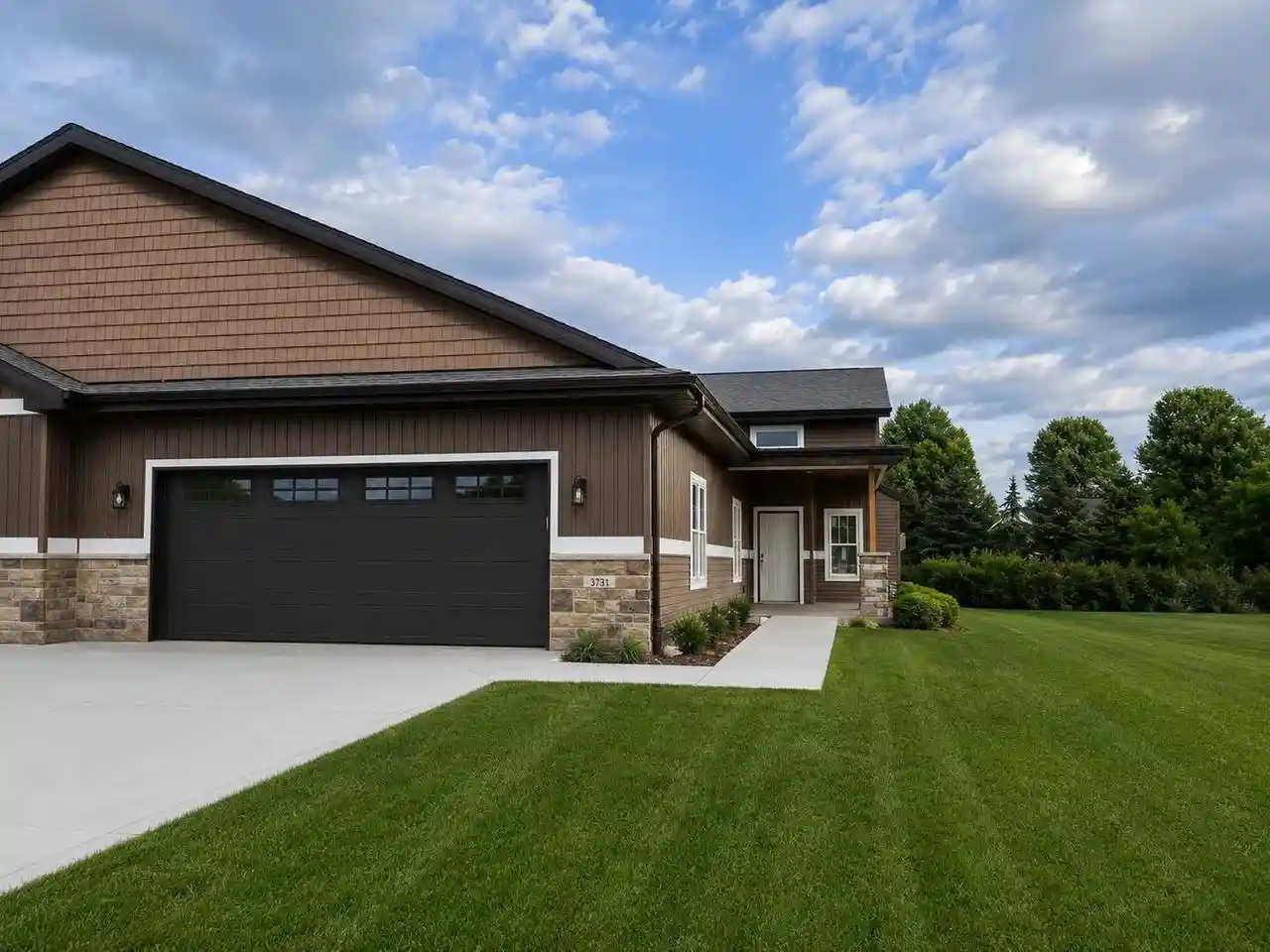 3731-newcastle-dr-dr-29-janesville-wi-53546/hzid_1f16e2ce