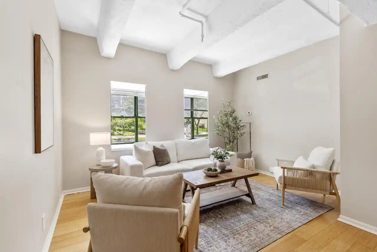270-e-highland-avenue-avenue-113-milwaukee-wi-53202/hzid_ae5d9d53