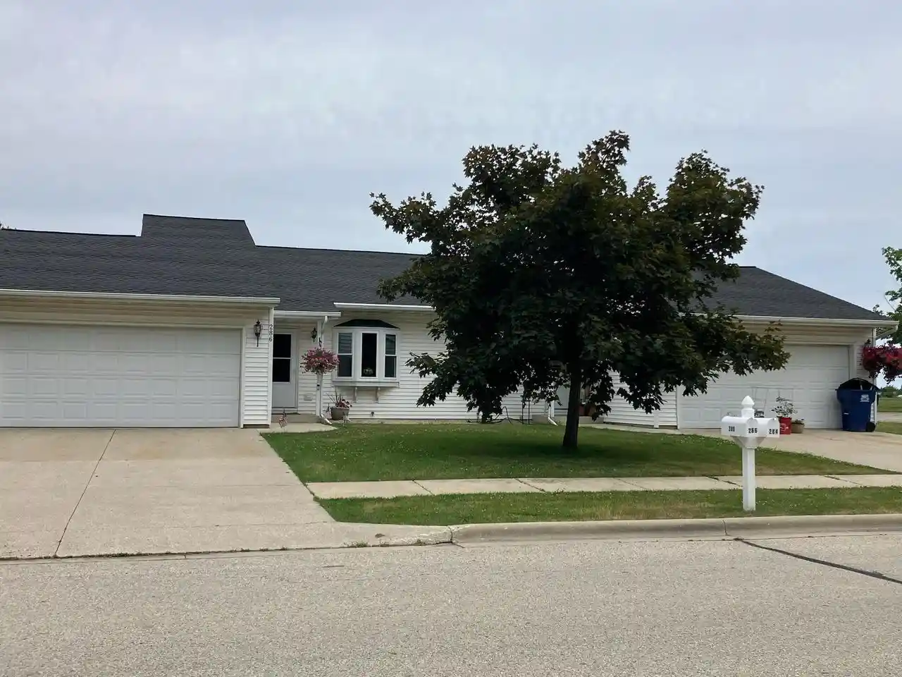 284-martin-dr-dr-286-fredonia-wi-53021/hzid_c5c5e0d9