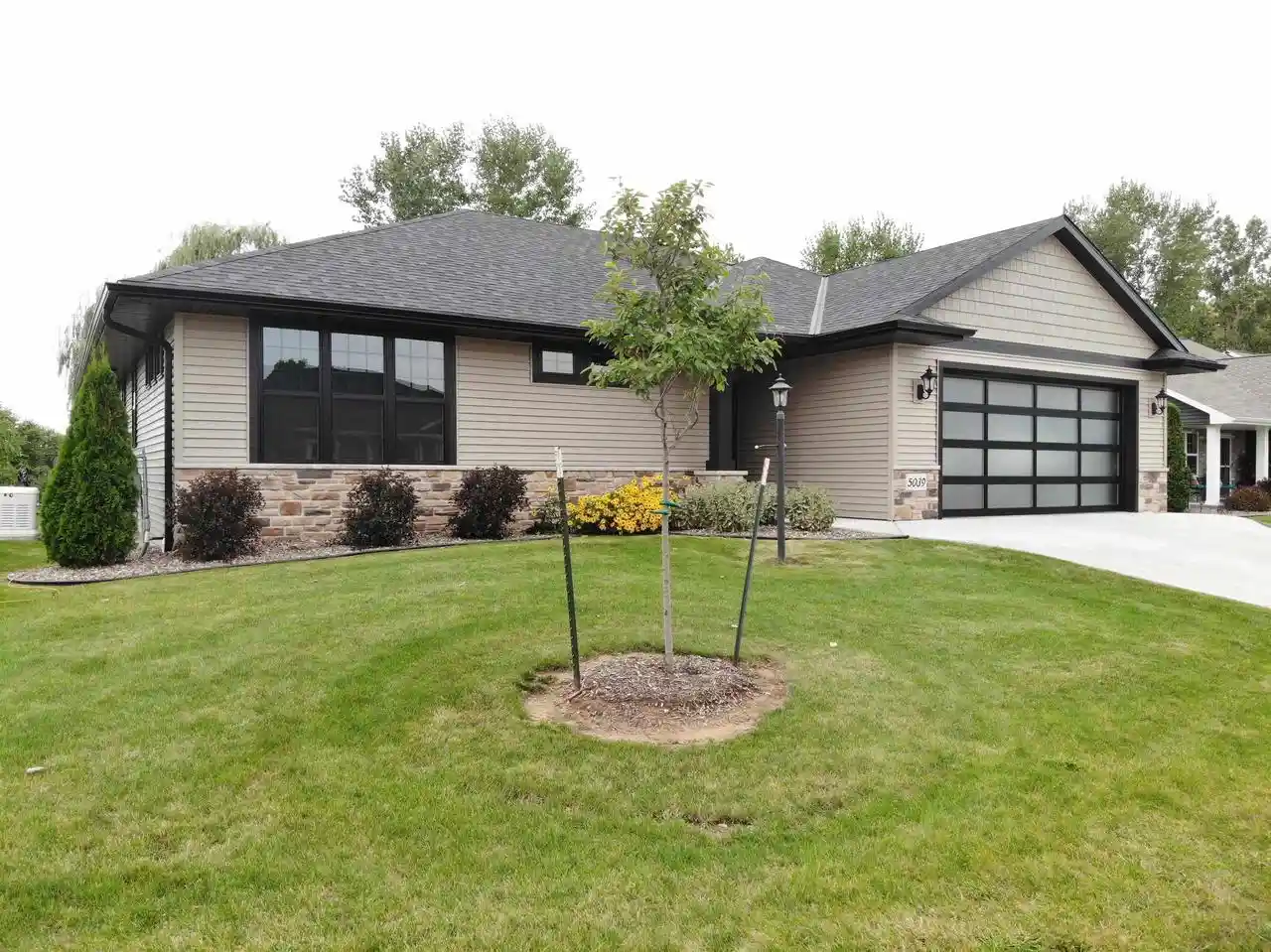 5039-n-milkweed-trl-appleton-wi-54913/hzid_e74869e2